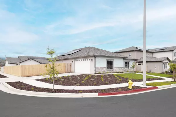 514 W Tule, Woodlake, CA 93286