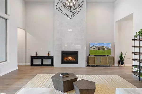 266 Dally CT, Dripping Springs, TX 78620