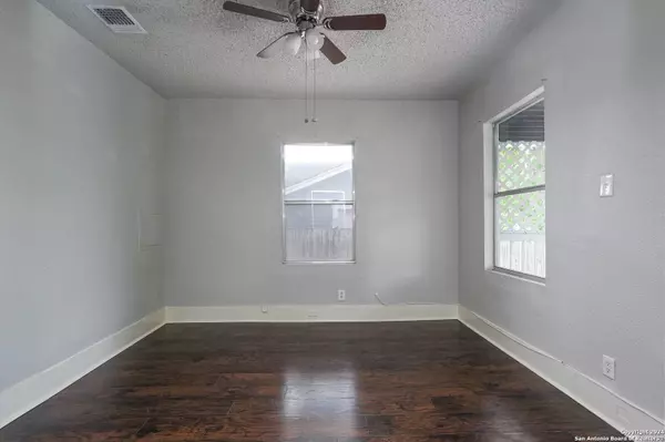 1243 BAILEY, San Antonio, TX 78210