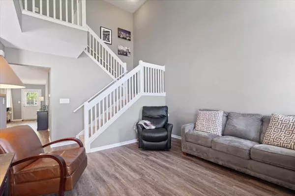 544 Crawford DR, Westfield, IN 46074