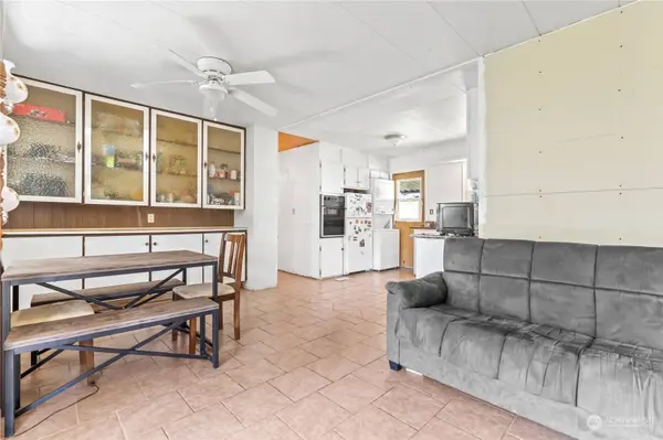 14837 38th AVE S, Tukwila, WA 98168