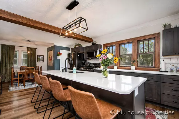 1424 Jennette NW Avenue, Grand Rapids, MI 49504