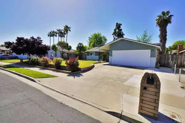 1145 Dominic Way, Hanford, CA 93230