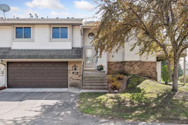 4314 Clemson CIR #A, Eagan, MN 55122