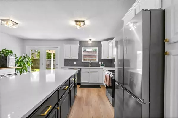 600 Prairie St, Lowell, AR 72745