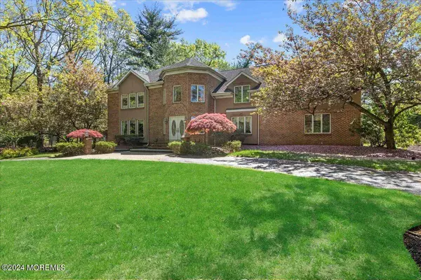 2 Country Club Lane, Marlboro, NJ 07746