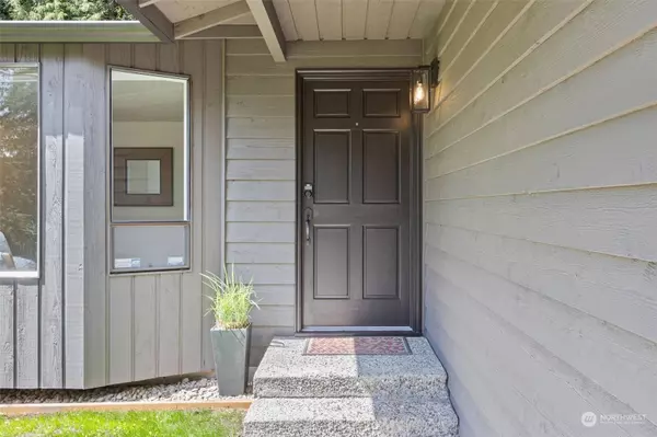 23018 61st AVE SE, Woodinville, WA 98072