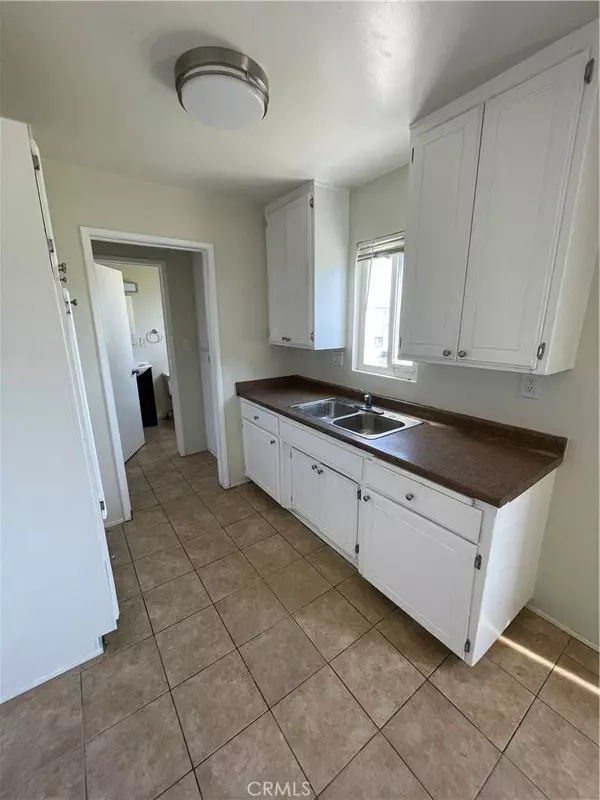 5949 Atlantic AVE, Long Beach, CA 90805