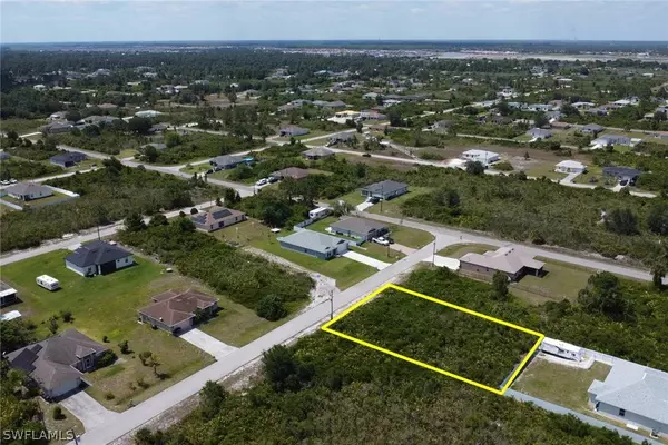 6012 Jane AVE N, Lehigh Acres, FL 33971