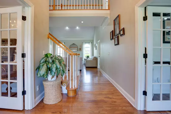 1926 Irby Ln, Murfreesboro, TN 37127