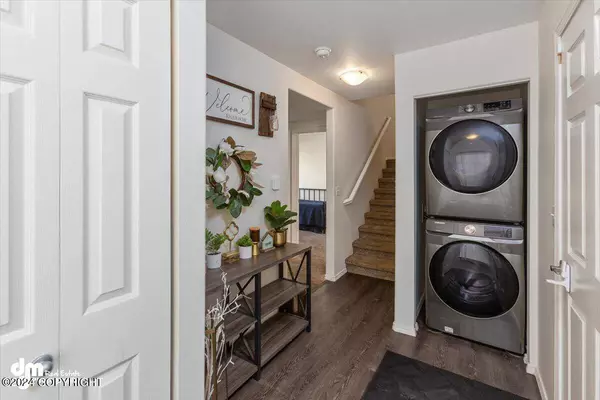 5820 Sapphire LOOP #42A, Anchorage, AK 99504