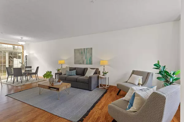 14281 Raymond LN, Eden Prairie, MN 55347