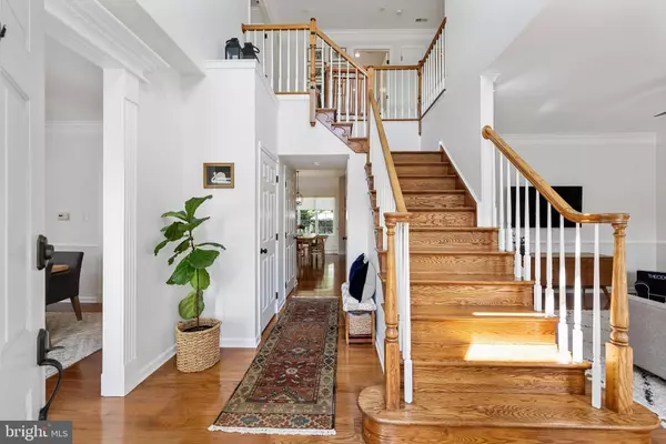 9 SWEDES LN, Moorestown, NJ 08057