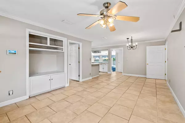 106 NW Thames Place, Fort Walton Beach, FL 32548