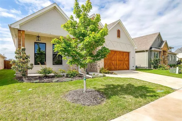2406 Amesbury Drive, Midlothian, TX 76065