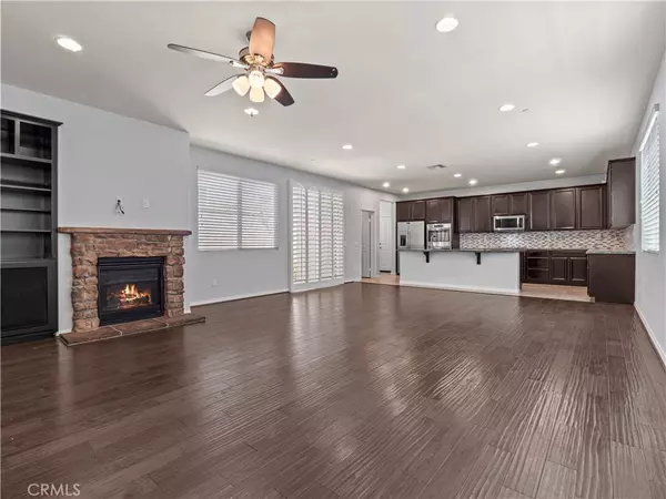 28354 Vista Del Rio DR, Valencia, CA 91354