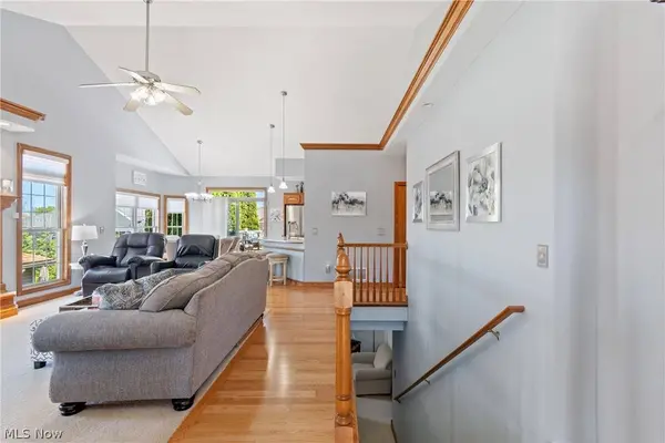 2643 Narrows WAY, Akron, OH 44312