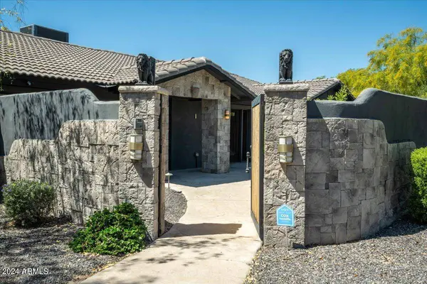 6345 E Via Estrella Avenue, Paradise Valley, AZ 85253