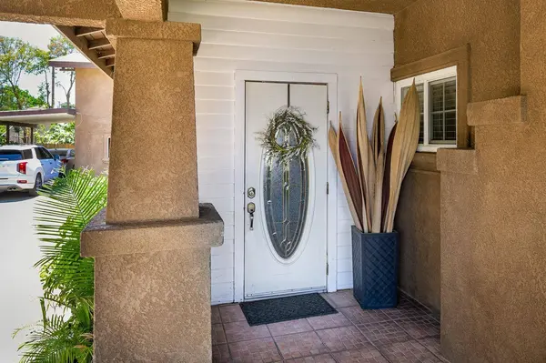 1330 E El Monte Way, Dinuba, CA 93618