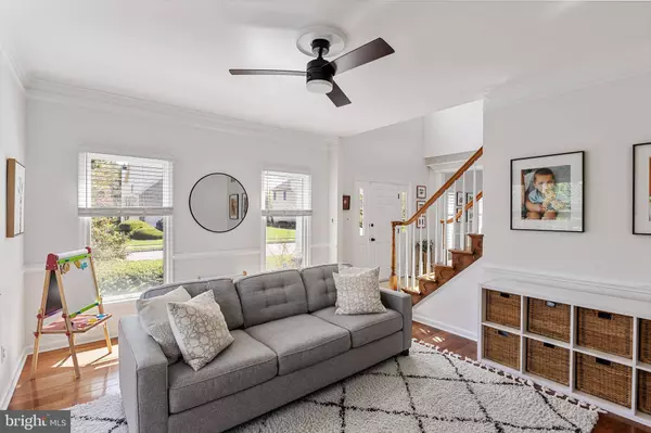 9 SWEDES LN, Moorestown, NJ 08057