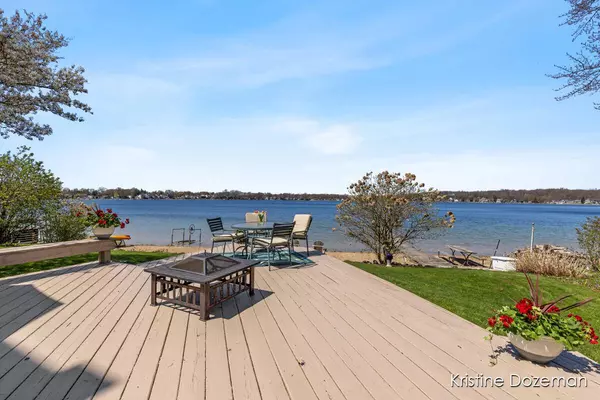 7287 Belding NE Road, Rockford, MI 49341