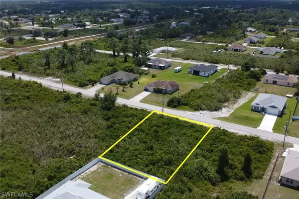 6012 Jane AVE N, Lehigh Acres, FL 33971