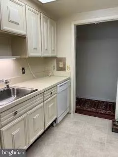 3352 CHISWICK CT #57-2G, Silver Spring, MD 20906