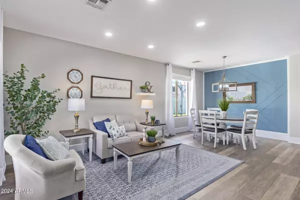 5144 W SADDLEHORN Road, Phoenix, AZ 85083