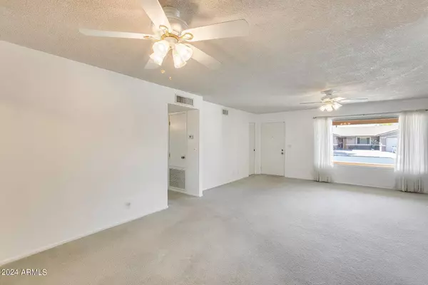 4646 E DOLPHIN Avenue, Mesa, AZ 85206