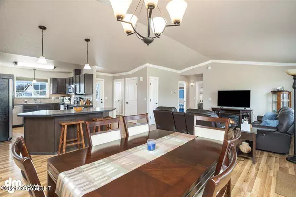 3997 E Citrine DR, Wasilla, AK 99654