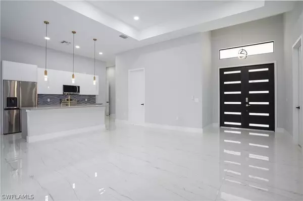 3314 4th ST SW, Lehigh Acres, FL 33976