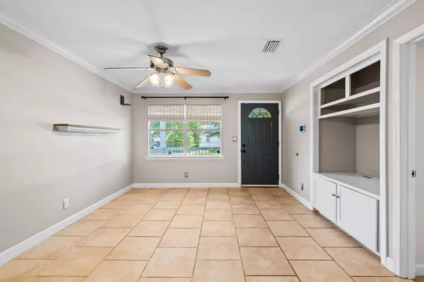 106 NW Thames Place, Fort Walton Beach, FL 32548