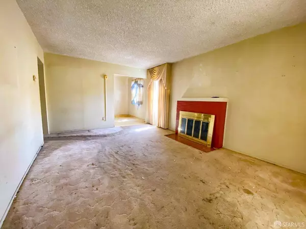 10660 Acalanes DR, Oakland, CA 94603