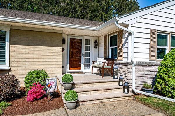 7 Buchanan RD, Metuchen, NJ 08840