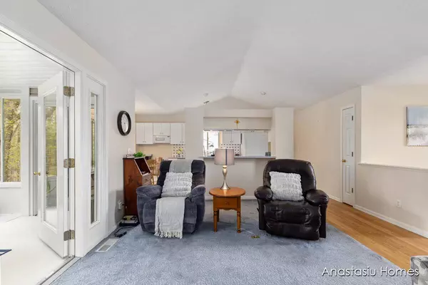 4294 Summerlane NE Avenue, Grand Rapids, MI 49525