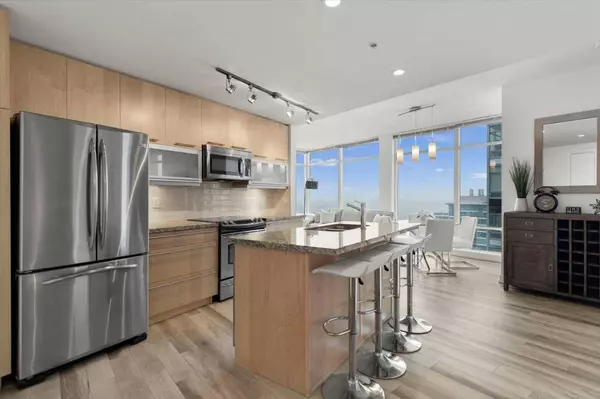 215 13 AVE SW #2005, Calgary, AB T2R 0V6