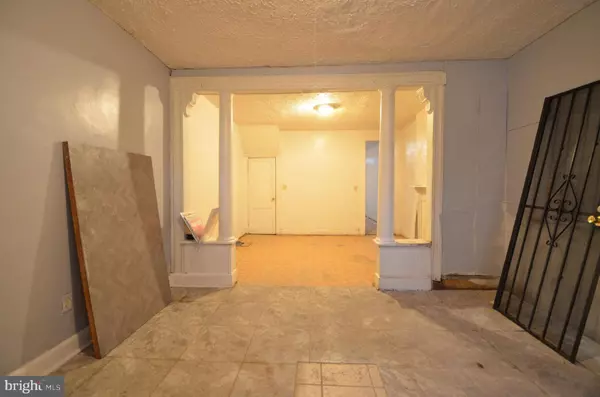 2707 PRESBURY ST, Baltimore, MD 21216