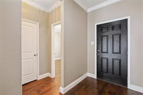 9117 Cranston Court, Aubrey, TX 76227