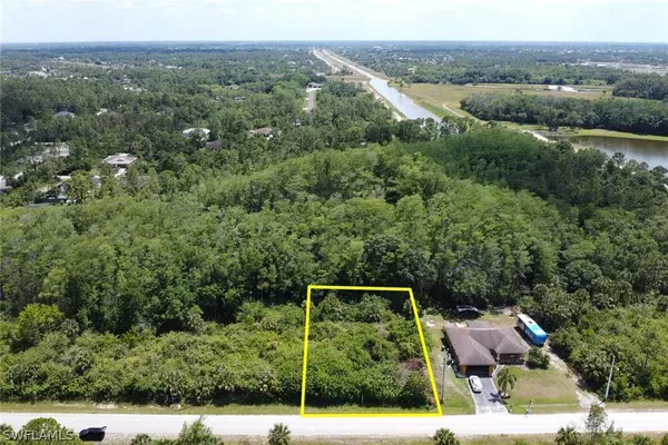 3317 38th ST W, Lehigh Acres, FL 33971