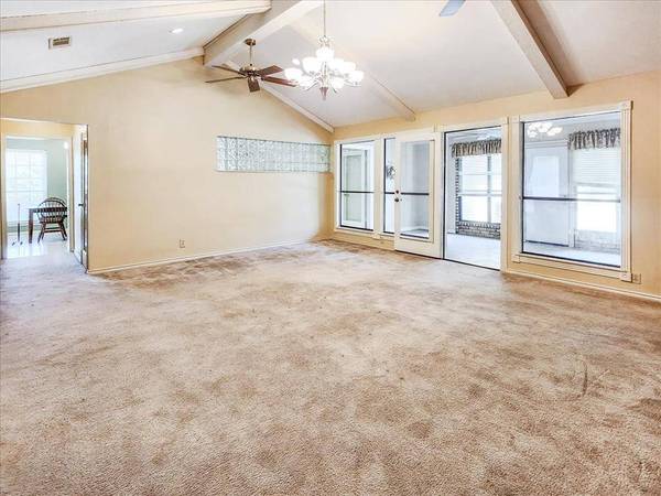 3601 Yachtclub Drive, Arlington, TX 76016