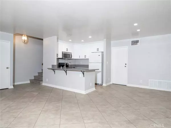 4260 Porte de Palmas #61, San Diego, CA 92122