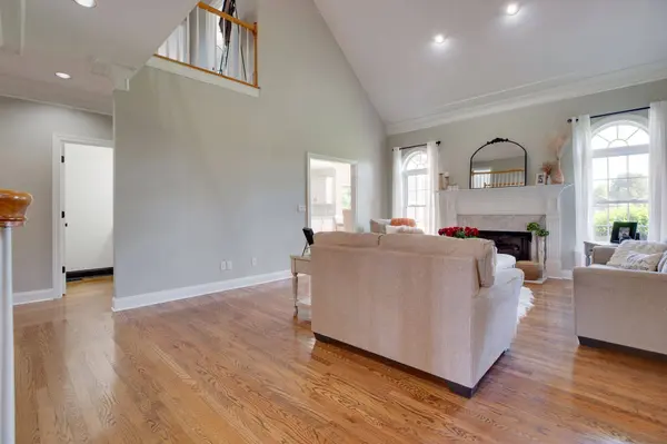 1926 Irby Ln, Murfreesboro, TN 37127