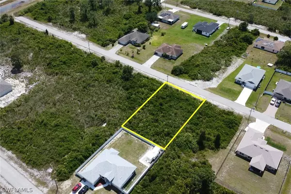 6012 Jane AVE N, Lehigh Acres, FL 33971