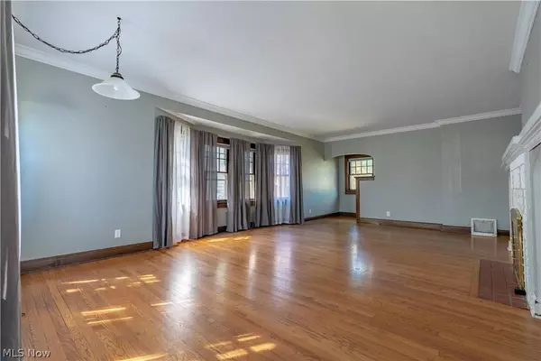 1808 Carter AVE, Akron, OH 44301