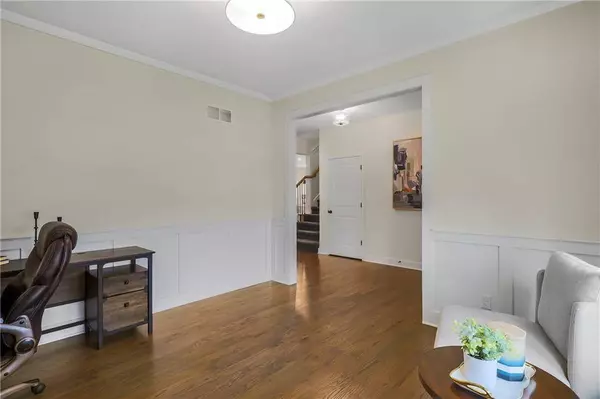 7610 N Tullis AVE, Kansas City, MO 64158