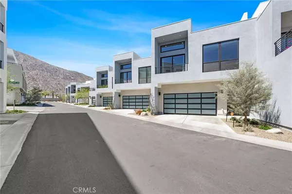 348 Huddle Springs WAY, Palm Springs, CA 92264