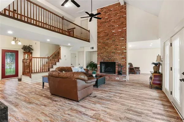 16 CATHY DR, Luling, LA 70070