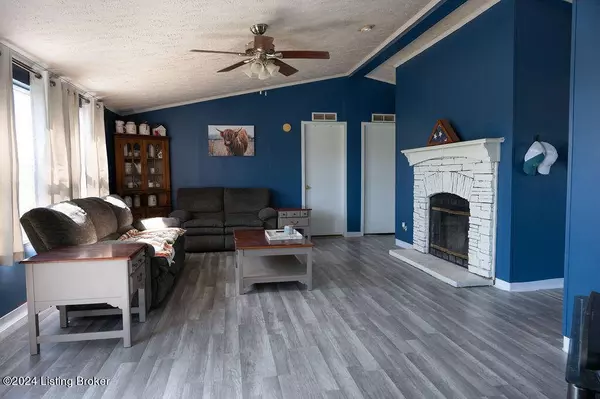 84 Thompson Hill Spur Rd, Hodgenville, KY 42748