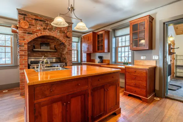 566 Simonsville RD, Andover, VT 05143