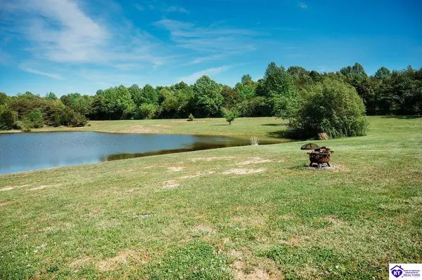 84 Thompson Hill Spur Road, Hodgenville, KY 42748